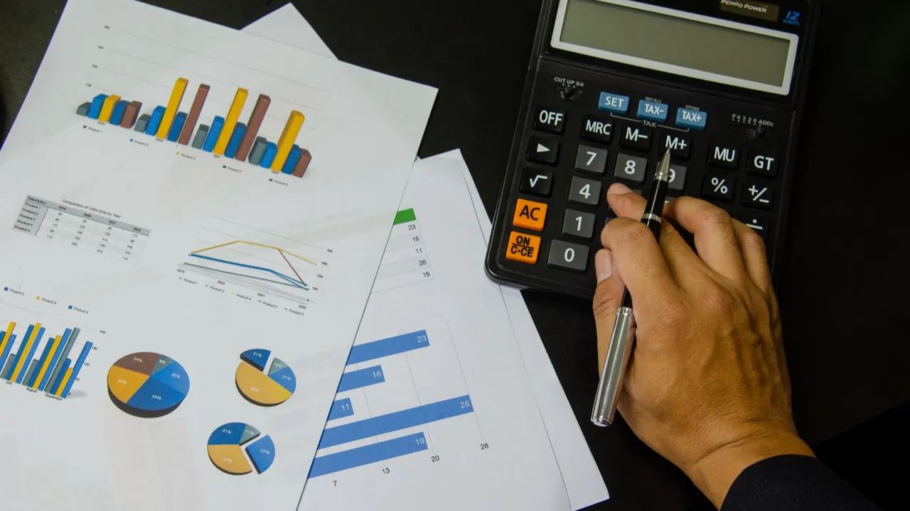ERP Geçiş Maliyeti QERA ile TCO ve 3 Yılda ROI Hesaplama Şablonu — kapak görseli