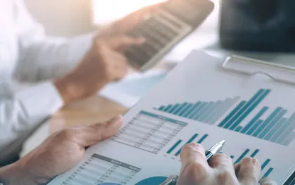Finans sektörü için Qera ERP